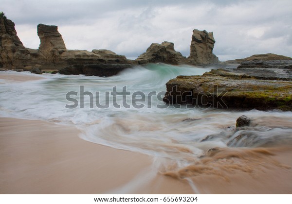 Pantai Pintu Kota Pesona Wisata Pantai Tebing Yang Indah