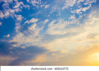 1,384,011 Blurred Sky Background Images, Stock Photos & Vectors 