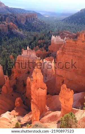 Beautiful landscape Bryce canyon, Utah, USA. View of hoodoo on view point in Bryce NP., coloured rock formations. 商業照片 © 
