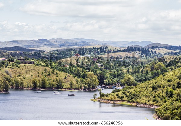 Schone Landschaft In Cordoba Argentinien An Stockfoto Jetzt Bearbeiten