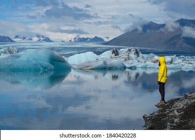 4,650 Iceland clothes Images, Stock Photos & Vectors | Shutterstock