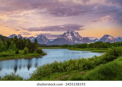 Beautiful landscape seen from Oxbow Bend along the Snake River from Grand Teton National Park, Wyoming. - Powered by Shutterstock