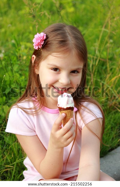 Beautiful Little Girl Eating Ice Cream Stock Photo 215502256 | Shutterstock