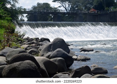Beautiful Little River Dam Photo