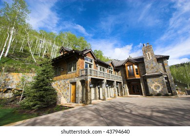 Imagenes Fotos De Stock Y Vectores Sobre Luxury Log Homes