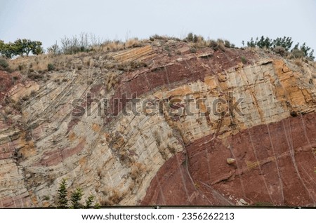 Beautiful long S-shaped geological strata