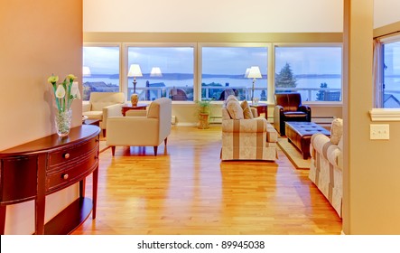 Beautiful Luxury Living Room With Shiny Wood Floor.