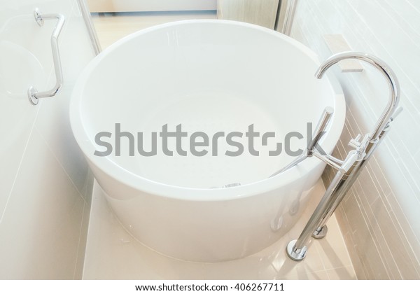Beautiful Luxury White Bathtub Faucet Sink Royalty Free Stock Image