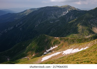 Beautiful Majestic Mountain Wallpaper, Tourist Destination, Hacking. Extraordinary Landscape Of The Fagaras Mountains Romanian. No People. Mountain Green Valley Panoramic Landscape With Big Peaks