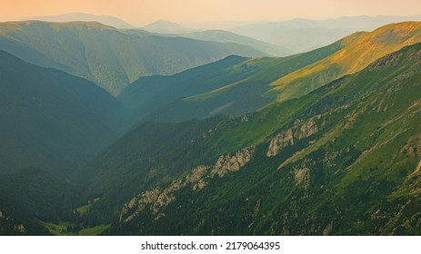 Beautiful Majestic Mountain Wallpaper, Tourist Destination, Hacking. Extraordinary Landscape Of The Fagaras Mountains Romanian. No People. Mountain Green Valley Panoramic Landscape With Big Peaks