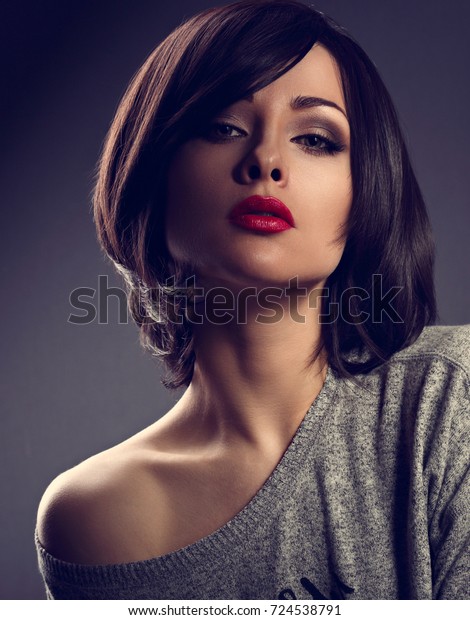 Beautiful Makeup Woman Short Hair Style Stockfoto Jetzt