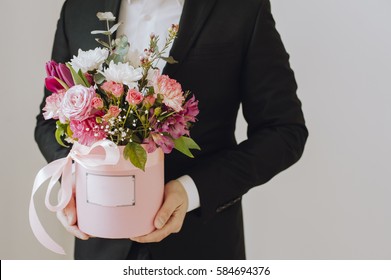 Flower Delivery Box Images Stock Photos Vectors Shutterstock