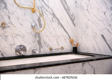 Beautiful Marble Bathroom In Apartment