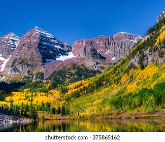 Beautiful Maroon bells. On a sunny morning, in September.