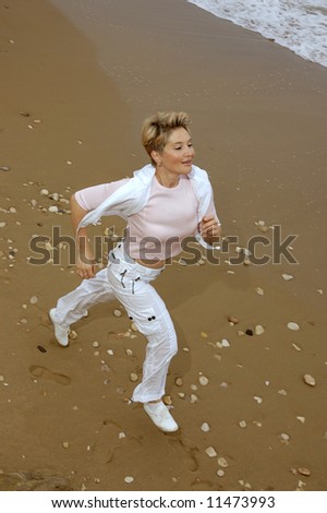 mature dune women Mature dune women
