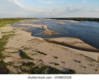beautiful meanders of the vistula river, low level of water