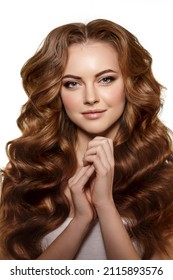 Beautiful Model Girl With Long Wavy And Shiny Hair . Beauty Woman Model With Curly Updo Hairstyle . Fashion, Cosmetics And Makeup