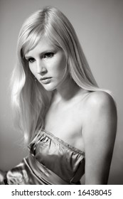 beautiful model posing,black and white
