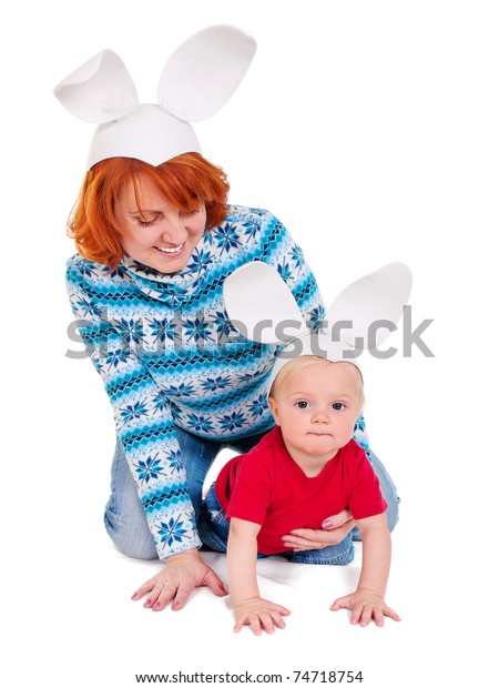 Beautiful Mommy Bunny Precious Baby Bunny Stock Photo Edit - 