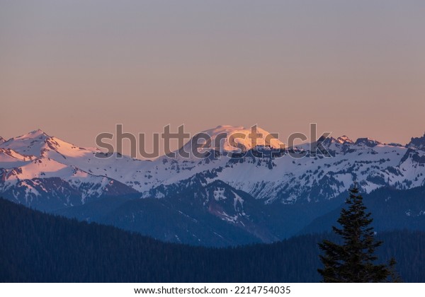 Beautiful mountain peak in  North Cascade Range,\
Washington,  USA