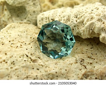 beautiful natural green sapphire gemstone fancy shape cutting for fashion jewellery.
