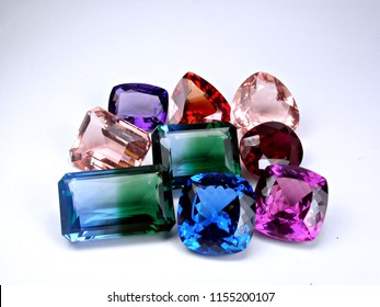 Beautiful Natural Precious Loose  Gemstone Fancy Cutting For Design Gold Jewellery 