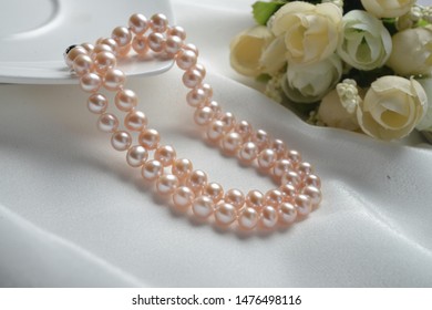 Beautiful Noble Marine Freshwater Pearl Necklace
