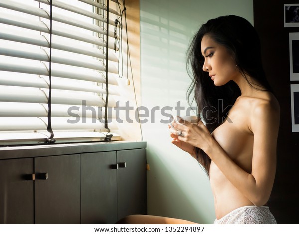 Stunning Nude Wife