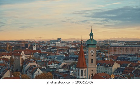 Beautiful panorama of Munich city centre at sunset - Marienplatz, Old and New Town Hall