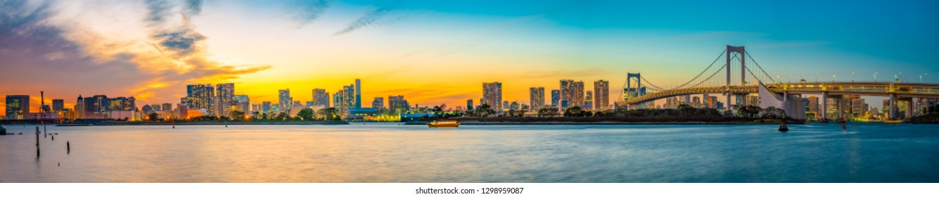 Beautiful panorama of Tokyo skyline