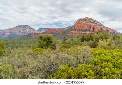 Beautiful Panoramic Landscapes On The Devils Bridge Hike In Sedona, AZ, USA