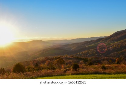 Beautiful Panoramic View Of Mountain Lake In Morning,  Giles County, Virginia, USA. Landscape Of Mountain.