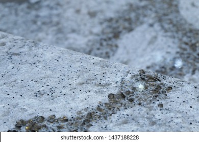 Beautiful Pattern Quartz Stone Worktop On Black Wooden Cabinet For Kitchen.