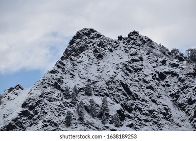 Beautiful Picture Of Camels Back Mountain In Nainital India