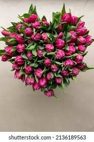 Beautiful Pink tulips heart shaped  bouquet of flowers for valentines day, mothers day, anniversary, get well soon gift, from holland, the Netherlands national flower roze tulpen wallpaper background - Shutterstock ID 2136189563