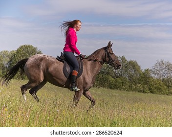 Beautiful Redhead Girl Riding Horse Summer Stock Photo 286520624 ...