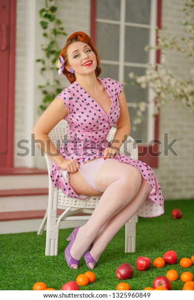Up redheads pink suit