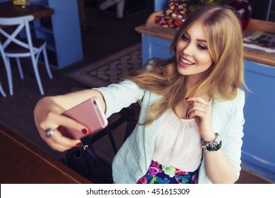 https://image.shutterstock.com/image-photo/beautiful-rich-casual-blonde-stylish-260nw-451615309.jpg