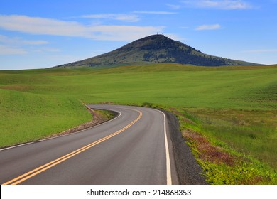 Beautiful Road To Steptoe Butte In Palouse