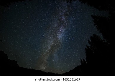 A beautiful scenery of the Milky Way galaxy 
