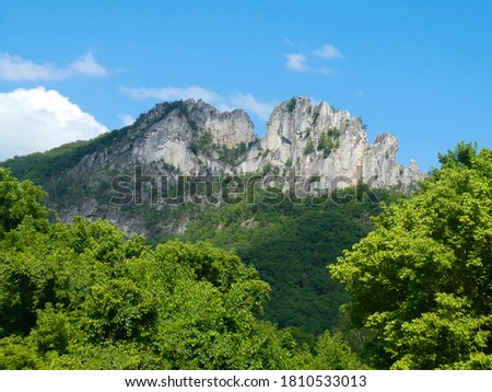Beautiful and scenic view of Seneca Rocks in West Virginia on a beautiful sunny summer day.