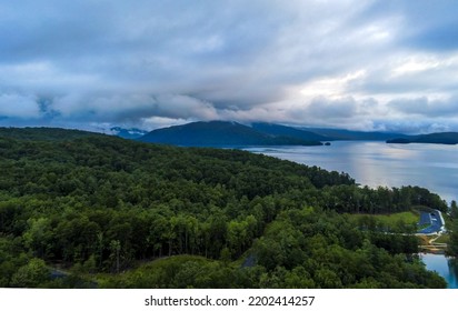 Beautiful Scenic Views At Lake Jocassee South Carolina