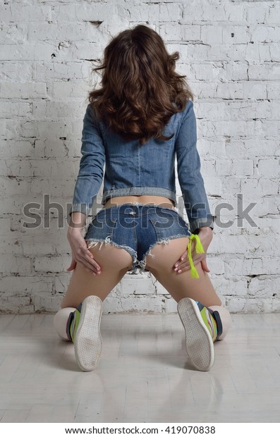 Nice young girl ass
