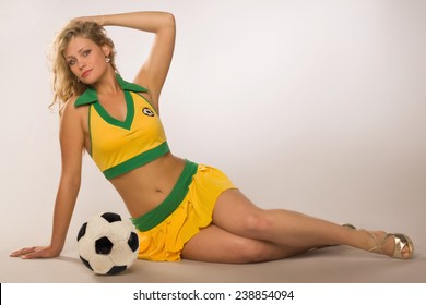 Curvy Cheerleader Curvy Cheerleader