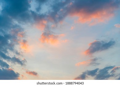 Beautiful Sky With Cloud Before Sunset