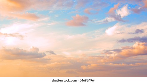  Beautiful sky with cloud  before sunset