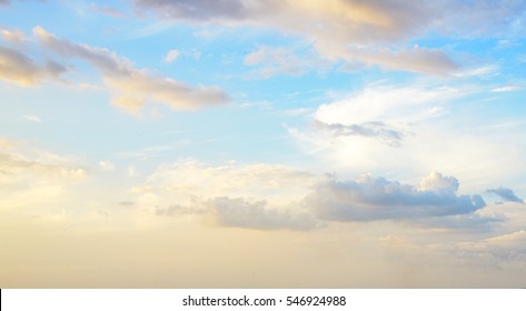  Beautiful sky with cloud  before sunset