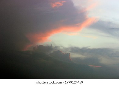 Beautiful Sky With Pink Clouds, Pretty Evening Natural View