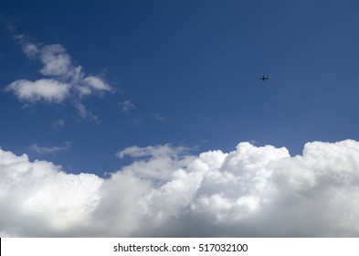 Beautiful Sly With Clouds And Airplane