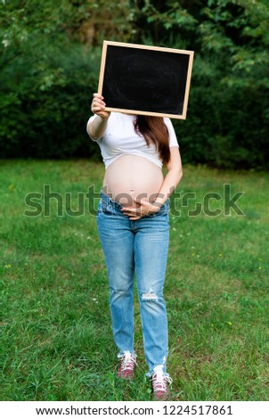 Similar – Foto Bild Schwanger mit Partner, der sich umarmt und den nackten Bauch hält.